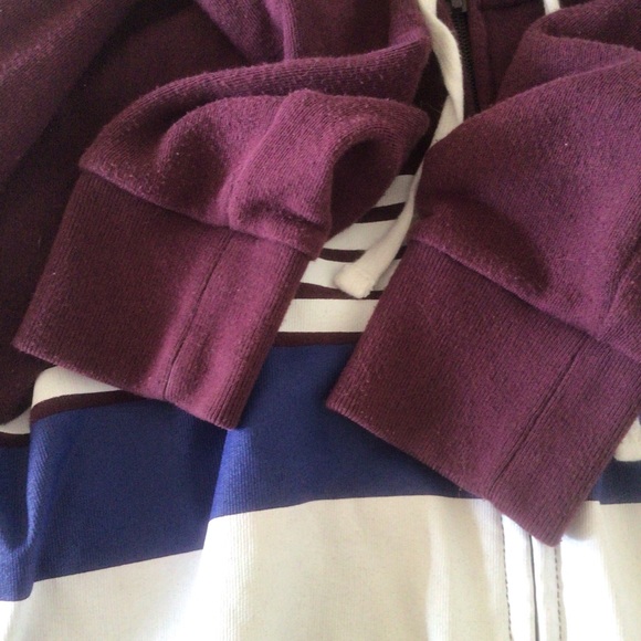 PINK VICTORIAS SECRET COLLEGIATE PURPLE ZIP FRONT HOODIE SMALL - Picture 13 of 13